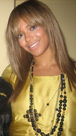 220px-Beyonce_in_2008